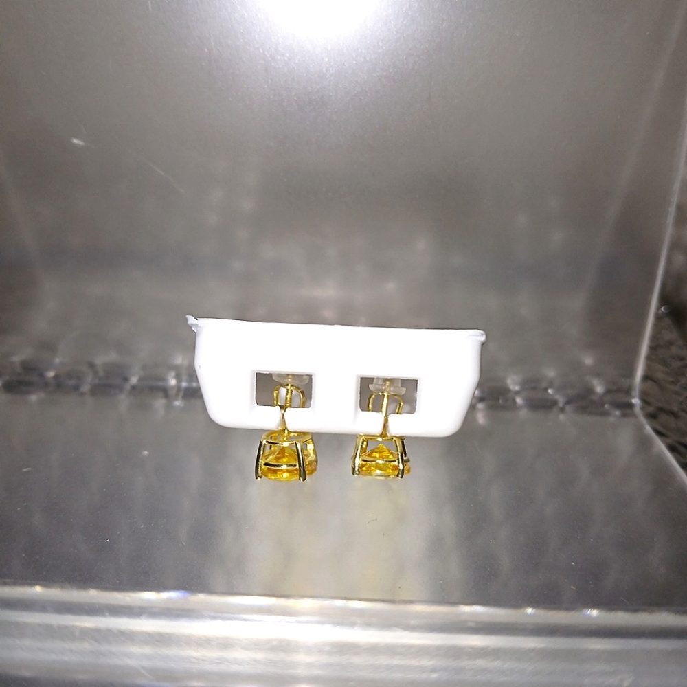 NIB 14kt Gold Over 925 Sterling Silver Stud CZ stone Earrings - Picture 2 of 12